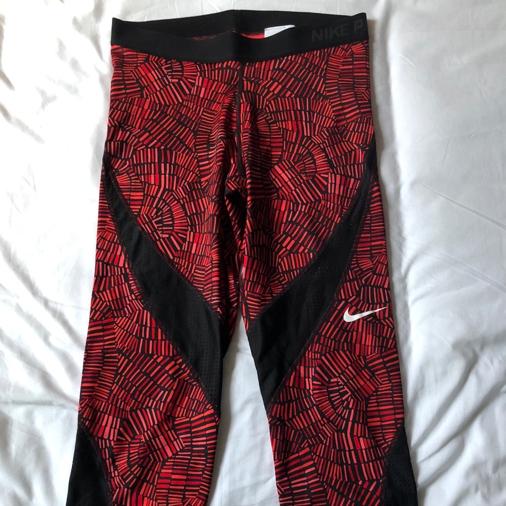 Nike Pro dri-fit compression 3/4 length pants